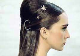 Big bows behind the beehive were huge during the 60s. 25 60s Hairstyles To Wear In 2021