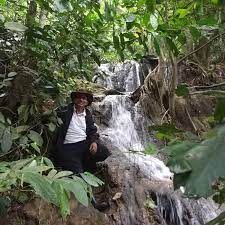 Utusan melayu (m) berhad (utusan group) executive chairman datuk abd aziz sheikh fadzir (3rd from r) speaks at a press conference on the current situation of the newspaper publishing company. Dato Abd Aziz Bin Haji Sheikh Fadzir Home Facebook