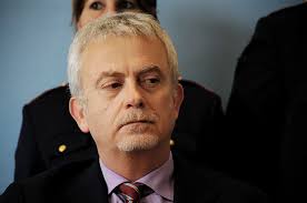 Assunzioni fittizie per truffare l'Inps e riscuotere disoccupazione e  indennità varie: oltre 245 indagati a Cosenza