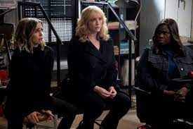 Good Girls Recap Season 4 Episode 7 Carolyn With A Y Tvline