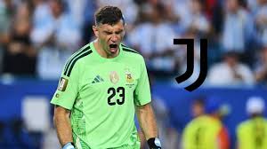 Juventus' $100M Dibu Gamble: Why Emiliano Martínez Is the Goalkeeper They've Been Waiting For