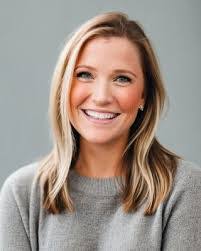 Kimberly Gosnell's Instagram, Twitter & Facebook