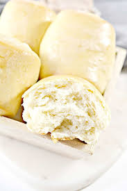 Последние твиты от texas roadhouse (@texasroadhouse). Texas Roadhouse Rolls With Cinnamon Honey Butter Sweet Pea S Kitchen