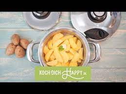 The potatoes are traditionally diced. Amc Grundlagen Kartoffeln Youtube Amc Make It Yourself