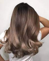 Gorgeous Natural Looking Hairstyle Hair And Beauty Eye Makeup Ideas To Try Nail Art Design Ideas Hair Color Light Brown Hair Styles Ash Brown Hair Color
