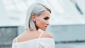 Gli specialisti consigliano di usare gli . Decolorazione Capelli Quello Che Devi Sapere Per Non Rovinarli Pg Magazine