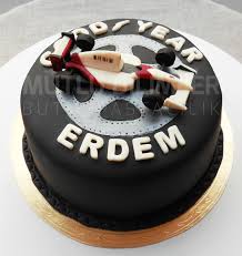 Pin By Aysegul Kirilmaz On My Bakery Caravan Cake Cake Car Cake