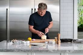 Pin By Yekka On Gordon Ramsay Chef Gordon Ramsay Gordon Ramsay Ramsay