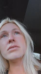 Julianne Tipton's Instagram, Twitter & Facebook