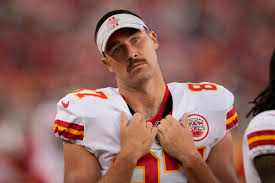 Travis michael kelce is an american football tight end. Fo1pbz4ge22 Zm