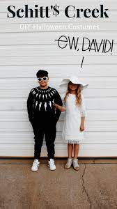 Diy Halloween Costumes 30 Easy Costume Tutorials In 2021 Diy Halloween Costumes Halloween Costumes Diy Sweatshirt