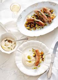 Salsiccia Mit Bohnenpuree Und Rosmarinkartoffeln Rezept Rosmarinkartoffeln Fenchel Gebraten Rezepte