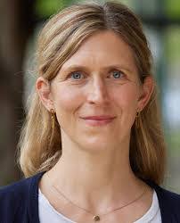 Lena Lott's Instagram, Twitter & Facebook