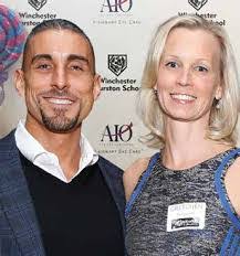 Ellen Berkman's Instagram, Twitter & Facebook