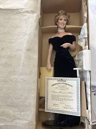 Lady Diana Princess of Wales 19” Porcelain Doll Ashton Drake Galleries in  Box