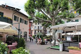 Compare prices & save money with tripadvisor (world's largest travel website). Stresa Italy Is The Principal Town On The Shores Of Lake Maggiore