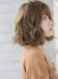 Many women after a certain age experience gradual hair thinning around the frontal and crown areas. Best Hairstyles For Thin Hair Girlstyle Singapore