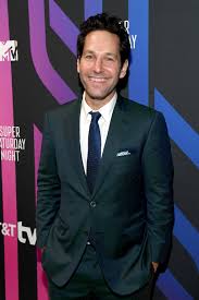 El actor de 'avengers', paul rudd, es de las celebridades que más presencia tienen en los partidos de fútbol americano, especialmente cuando se trata de su equipo. How Many Kids Does Paul Rudd Have Popsugar Family