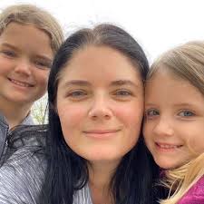 How long can I remain parked at the hotel after check out?