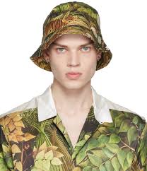 Vêtements, chaussures et sacs à main de designers pour Hommes 607