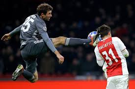 Hd wallpaper 4k wallpaper online original wallpaper mobile wallpaper champions league bayern munich wallpapers red and blue logo german national team latest hd wallpapers. John Kennedy On Twitter Thomas Muller Bundesliga Logo Bayern