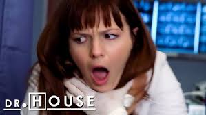 Un paciente ataca a la Dr. Martha Masters