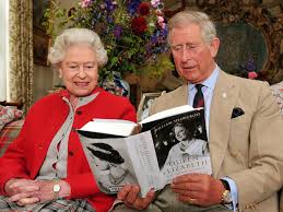 14 de noviembre de 1948) es el hijo mayor de la reina isabel ii del reino unido y su esposo el príncipe felipe, duque de edimburgo y, por tanto, el heredero al trono del reino unido. Que Heredaria El Principe Carlos De La Reina Isabel Ii