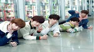 Bts (bangtan boys, 방탄소년단 / bangtan sonyeondan, bulletproof boy scouts). Download Lagu Crown Txt Adik Bts Ada Lirik Arti Bahasa Indonesia Video Klip Biodata Member Txt Halaman All Sriwijaya Post