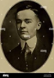 Fred Morrell's Instagram, Twitter & Facebook