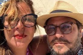 Carla Daniel sobre saudade do marido: 'Se espalha na alma feito alergia'