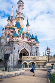 Disneyland Paris Castle 2021 Guide History Architecture Fun Facts