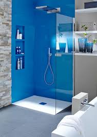Badewanne Mit Tur Und Fugenlose Wande Moderne Badezimmer Von Bad Campioni Modern Badezimmer Fugenlose Dusche Und Badewanne