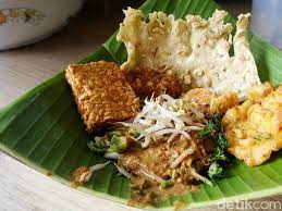 09:00 hingga 22:00 nomor telepon warung cak muk pecel mbak toety merupakan salah satu warung pecel terbaik di mojokerto. Viral Ranu Manduro Mojokerto Punya Tempat Kuliner Yang Legendaris