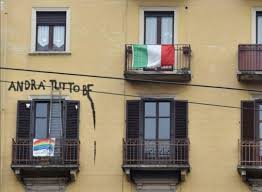 I trapper hanno cappelli che indossano di lato e borsellini di . Viale Parioli Startseite Facebook