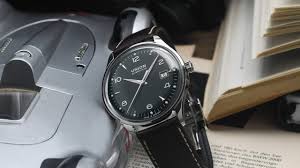 Entdecken sie die welt von union glashütte! Union Glashutte Noramis Datum Mit British Racing Green Metallic Effekt Zifferblatt News Happchen Chrononautix Uhren Blog