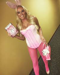 Elle Woods Costume Diy Diy Halloween Costume Diy Costumes Halloween Diy