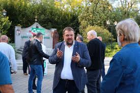 Kerület (józsefváros) polgármesterének személyes alkalmazása. Kocsis Mate Onok Megbuktak Ugy Ahogy Vannak