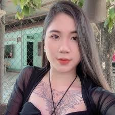 Phung Vo's Instagram, Twitter & Facebook