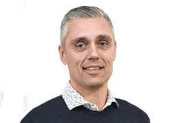 Daniel Riis's Instagram, Twitter & Facebook