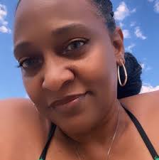 Tee Teri Maxwell Moses