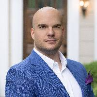 Top Real Estate Agents & Realtors in Lake Toxaway, NC for 2025 (Verified)