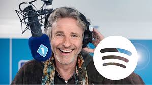 Although he has appeared in a handful of german and hollywood movies (sister act 2), gottschalk is best known as the moderator and showmaster of europe's most successful television show of all time. Thomas Gottschalk Radioshow Die Ultimative Spotify Liste Fur Rock Fans Bayern 1 Radio Br De