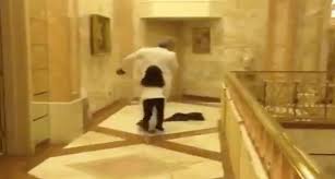 الاشتراك في فيديوهات قناة rt من خلال ا. Ø¨Ø§Ù„ÙÙŠØ¯ÙŠÙˆ Ø§Ù„ÙˆÙ„ÙŠØ¯ Ø¨Ù† Ø·Ù„Ø§Ù„ ÙŠÙ„Ø¹Ø¨ Ù…Ø¹ Ø­ÙÙŠØ¯ØªÙ‡ Ø¯Ø§Ø®Ù„ Ù‚ØµØ±Ù‡ ØµØ­ÙŠÙØ© ØµØ¯Ù‰ Ø§Ù„Ø§Ù„ÙƒØªØ±ÙˆÙ†ÙŠØ©