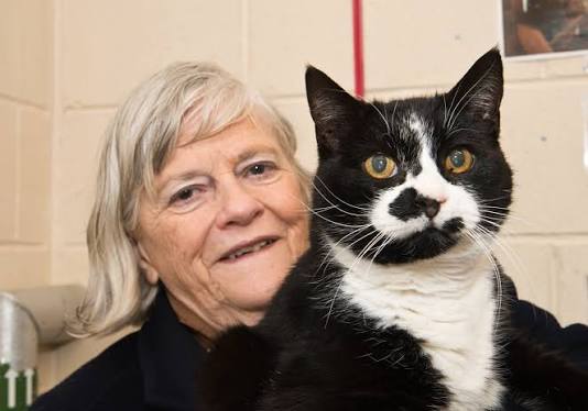 Everyone at Bleakholt is devastated to hear of the death of Rt Hon Ann  Widdecombe. Ann visited Bleakholt in 2018 and opened our £18,000 new kitten  unit. She was a lovely lady