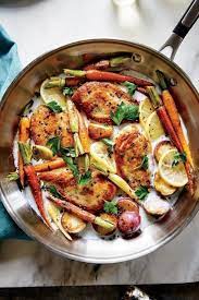 Skillet Chicken With Roasted Carrots Myfitnesspal Cooking Light Recipes Recipes Healthy Cooking