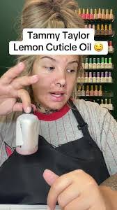 Taylor Lemon's Instagram, Twitter & Facebook