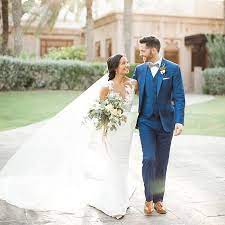 Ontheblog This Northern Irish Couple Met And Married In Dubai With A Tuscan Theme For A Truly International Wedding Wedding Inspiration Wedding Couple Meet