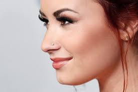 Hizma Hakkinda Bilinmesi Gerekenler Burun Piercing Burun Halkalari Piercing Fikirleri
