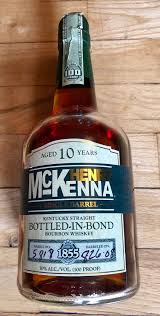Henry Mckenna 10 Year Bottled In Bond Kentucky Straight Bourbon Whiskey Bottle 5818 Barreled On 8 26 08 35 Bourbon Whiskey Whiskey Whiskey Distillery