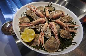 Restaurant Le Chantier Restaurant A Concarneau Poissons Et Viandes